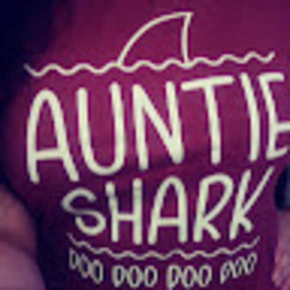 Meet your Posher, Ansily - Picture 1 of 6